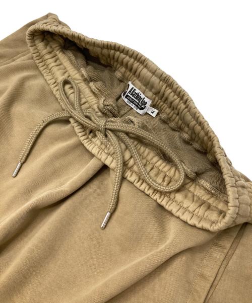 A BATHING APE（ア ベイシング エイプ）A BATHING APE (ア ベイシング エイプ) embroidered-logo cotton shorts / エンブロイダードロゴコットンショーツ ベージュ サイズ:XLの古着・服飾アイテム