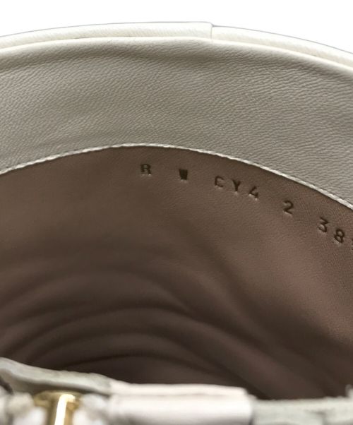 VALENTINO（ヴァレンティノ）VALENTINO (ヴァレンティノ) バックスタッズブーツ アイボリー サイズ:38 1/2の古着・服飾アイテム