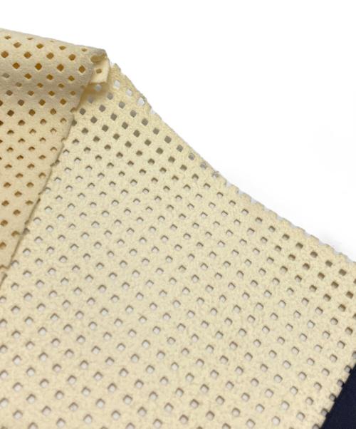 SHINYA KOZUKA（シンヤコズカ）SHINYA KOZUKA (シンヤコズカ) ウルトラスウェードベスト アイボリー サイズ:Mの古着・服飾アイテム