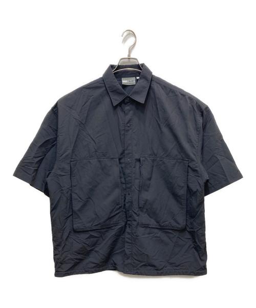 GRIP SWANY（グリップスワニー）GRIP SWANY (グリップスワニー) koti BEAUTY&YOUTH (コティ ビューティアンドユース) GEAR SHIRT SSL 1.0シャツ ブラック サイズ:Lの古着・服飾アイテム