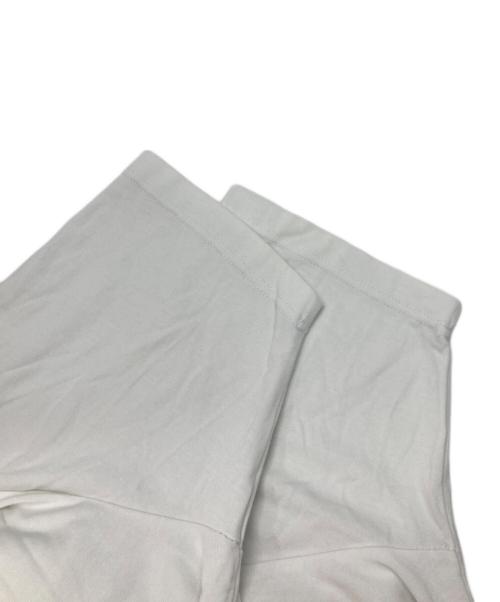 JORDAN（ジョーダン）JORDAN (ジョーダン) UNDEFEATED (アンディフィーテッド) Tシャツ ホワイト サイズ:Sの古着・服飾アイテム