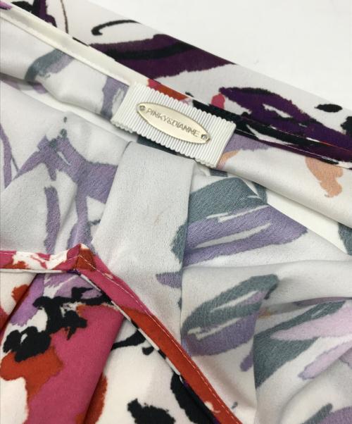 Pinky & Dianne（ピンキーアンドダイアン）Pinky & Dianne (ピンキーアンドダイアン) ブラッシュフラワープリントブラウス ホワイト×ピンク サイズ:38の古着・服飾アイテム