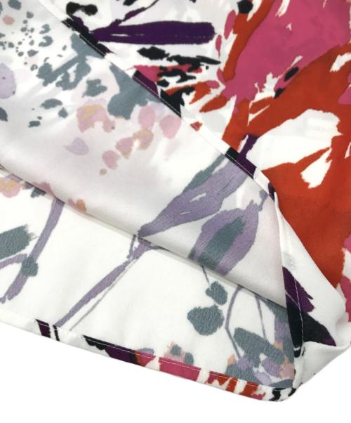 Pinky & Dianne（ピンキーアンドダイアン）Pinky & Dianne (ピンキーアンドダイアン) ブラッシュフラワープリントブラウス ホワイト×ピンク サイズ:38の古着・服飾アイテム