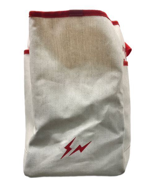 L/UNIFORM（リュニフォーム）L/UNIFORM (リュニフォーム) FRAGMENT DESIGN (フラグメントデザイン) デザインキャンバスビックトート ベージュの古着・服飾アイテム