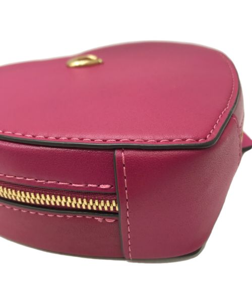 COACH（コーチ）COACH (コーチ) ハートクロスボディバッグ ピンク 未使用品の古着・服飾アイテム