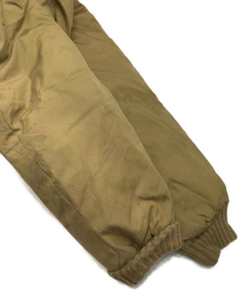 Cabela's（カベラス）Cabela's (カベラス) SKYLINER TYPE DOWN JACKET ベージュ サイズ:XXXLの古着・服飾アイテム