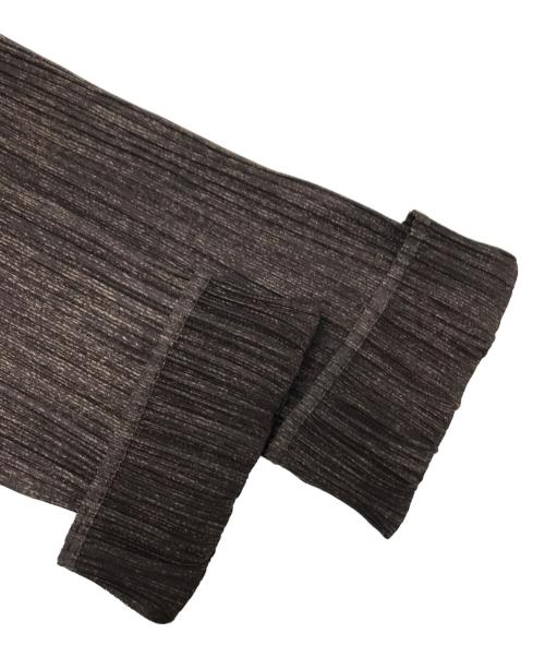 PLEATS PLEASE（プリーツプリーズ）PLEATS PLEASE (プリーツプリーズ) プリーツカットソー ブラウン サイズ:4の古着・服飾アイテム