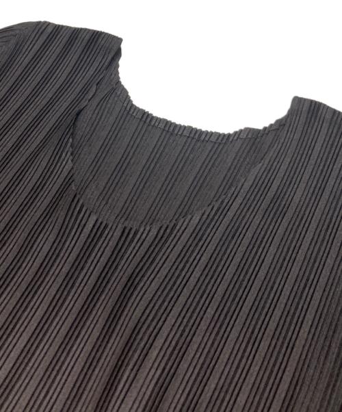 PLEATS PLEASE（プリーツプリーズ）PLEATS PLEASE (プリーツプリーズ) プリーツカットソー ブラウン サイズ:3の古着・服飾アイテム