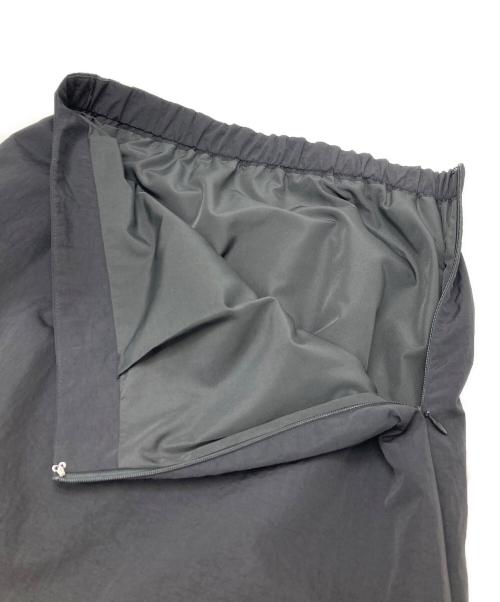 pinue（ピヌエ）pinue (ピヌエ) バルーンヘムスカート ブラック サイズ:Mの古着・服飾アイテム