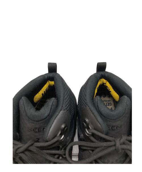 KEEN（キーン）KEEN (キーン) ネクシスエヴォミッドウォータープルーフ防水ハイキングシューズ ブラック サイズ:28の古着・服飾アイテム