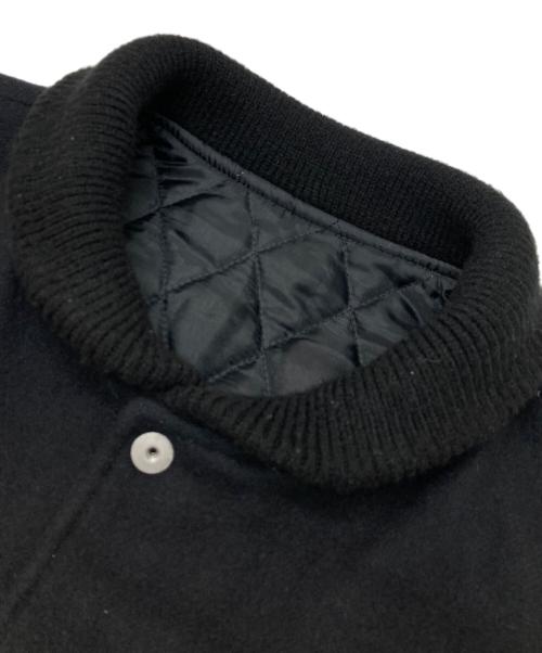 ISAMU KATAYAMA BACKLASH（イサムカタヤマ・バックラッシュ）ISAMU KATAYAMA BACKLASH (イサムカタヤマ・バックラッシュ) レザー切替スタジャン ブラック×ホワイト サイズ:Sの古着・服飾アイテム