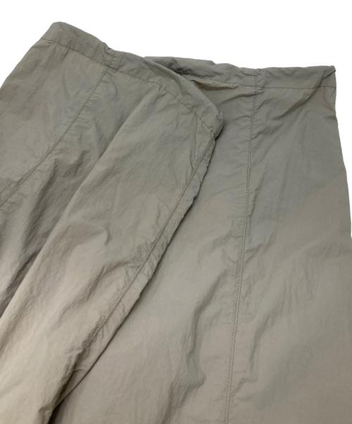 koti BEAUTY&YOUTH（コティ ビューティーアンドユース）koti BEAUTY&YOUTH (コティ ビューティーアンドユース) ナイロンクライミングパンツ グリーン サイズ:Sの古着・服飾アイテム