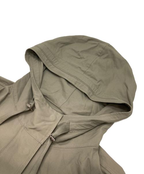 23区（ニジュウサンク）23区 (ニジュウサンク) ライトタッサー フーデットジャケット カーキ サイズ:44の古着・服飾アイテム