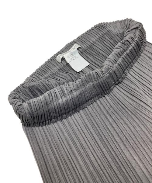 PLEATS PLEASE（プリーツプリーズ）PLEATS PLEASE (プリーツプリーズ) ストレートプリーツパンツ グレー サイズ:2の古着・服飾アイテム