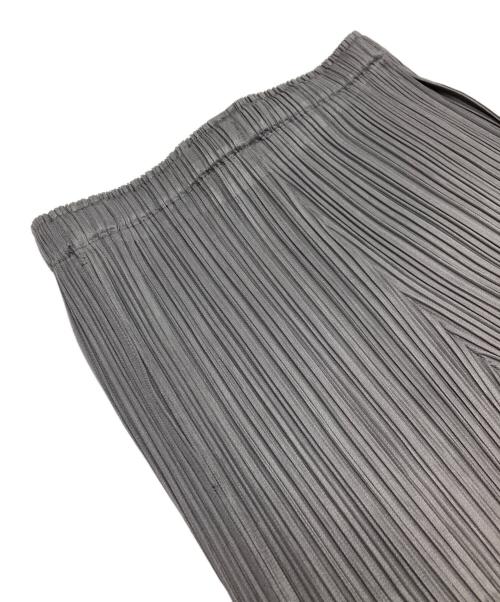 PLEATS PLEASE（プリーツプリーズ）PLEATS PLEASE (プリーツプリーズ) ストレートプリーツパンツ グレー サイズ:2の古着・服飾アイテム