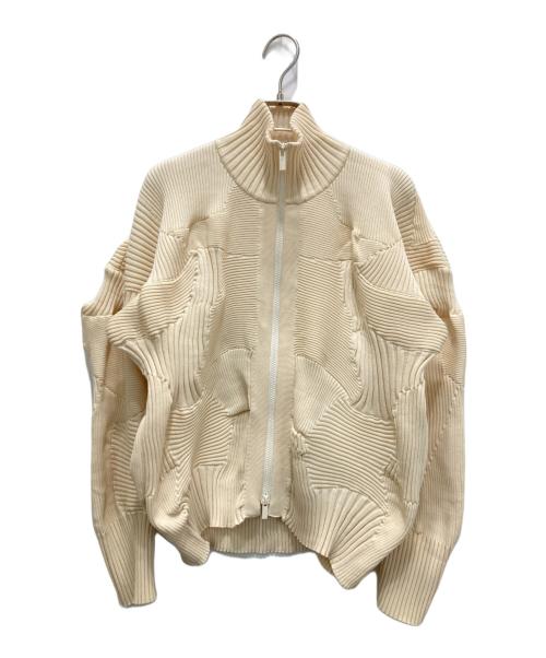 ISSEY MIYAKE（イッセイミヤケ）ISSEY MIYAKE (イッセイミヤケ) ジップアッププリーツジャケット ベージュ サイズ:2の古着・服飾アイテム