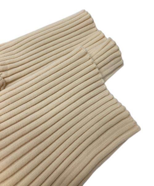 ISSEY MIYAKE（イッセイミヤケ）ISSEY MIYAKE (イッセイミヤケ) ジップアッププリーツジャケット ベージュ サイズ:2の古着・服飾アイテム