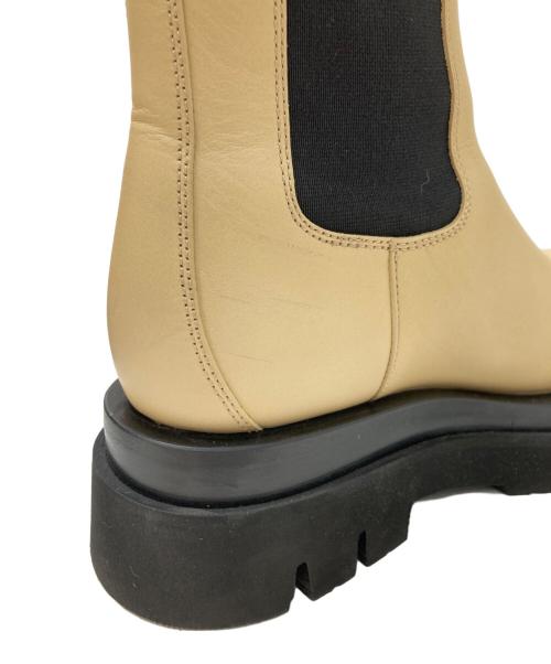 BOTTEGA VENETA（ボッテガベネタ）BOTTEGA VENETA (ボッテガベネタ) ザ・ラグ・チェルシーブーツ ベージュ サイズ:35 1/2の古着・服飾アイテム