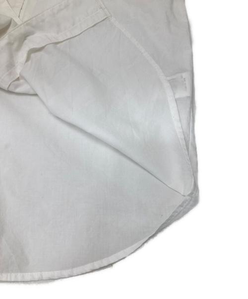 KINDER SALMON（キンダーサロモン）KINDER SALMON (キンダーサロモン) デザインスリーブブラウス ホワイト サイズ:不明の古着・服飾アイテム