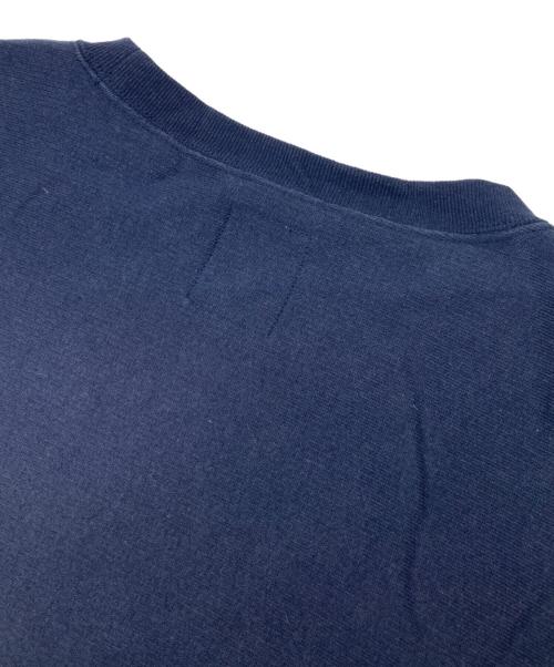 uniform experiment（ユニフォームエクスペリメント）uniform experiment (ユニフォームエクスペリメント) GOTHIC LOGO CREWNECK SWEAT ネイビー サイズ:1の古着・服飾アイテム