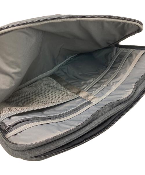 AER（エアー）AER (エアー) Tech Folio 13 / テックフォリオ13 ブラックの古着・服飾アイテム