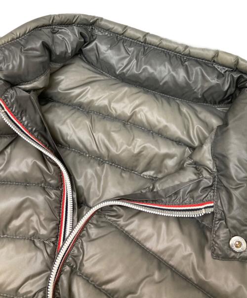 MONCLER（モンクレール）MONCLER (モンクレール) ダウンジャケット グレーの古着・服飾アイテム