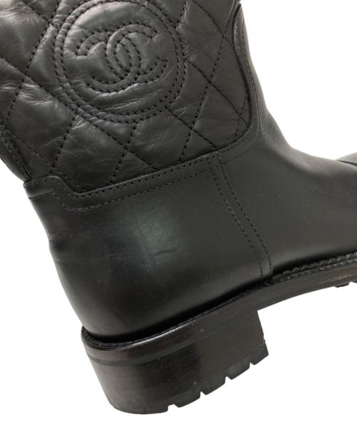 CHANEL（シャネル）CHANEL (シャネル) ココマークマトラッセロングブーツ ブラック サイズ:38の古着・服飾アイテム