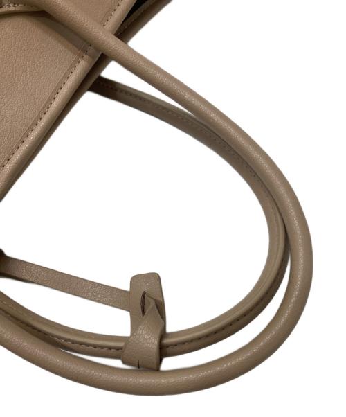 tov（トーヴ）TOV (トーヴ) バッグ ベージュの古着・服飾アイテム