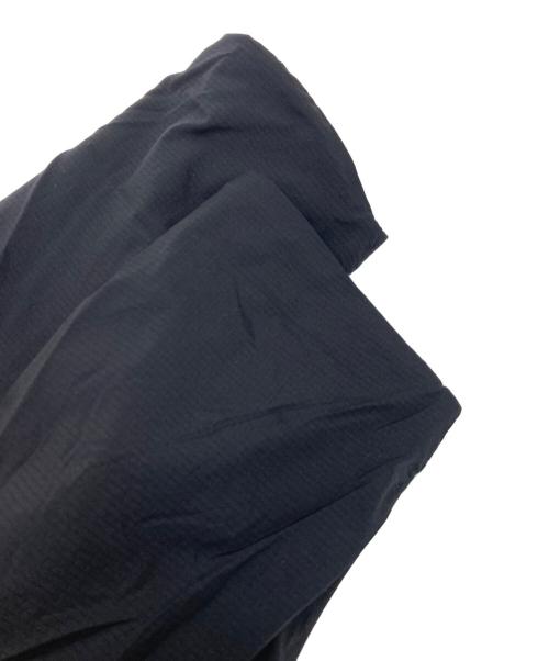 ARC'TERYX（アークテリクス）ARC'TERYX (アークテリクス) ATOM SL HOODY ブラック サイズ:Mの古着・服飾アイテム