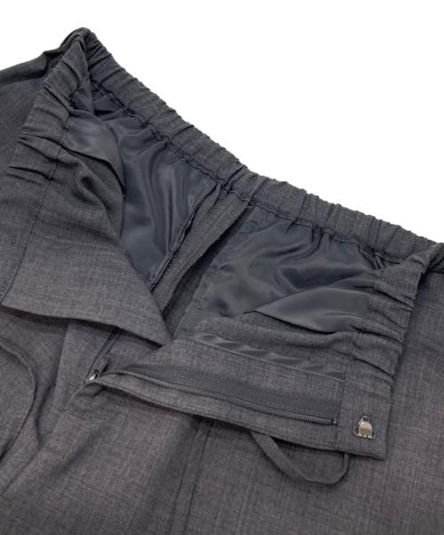 BEAUTY&YOUTH（ビューティーアンドユース）BEAUTY&YOUTH (ビューティーアンドユース) ポプリンストレートパンツ グレー サイズ:Mの古着・服飾アイテム