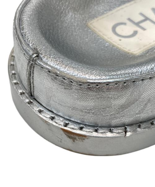 CHANEL（シャネル）CHANEL (シャネル) フットベットサンダル シルバー サイズ:37の古着・服飾アイテム