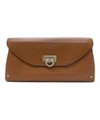 Salvatore Ferragamoサルヴァトーレ フェラガモ）の古着「ガンチーニターンロックロングウォレット」｜ブラウン