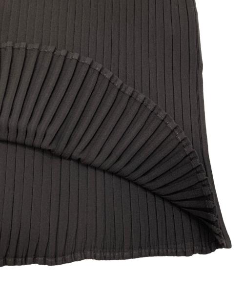ISSEY MIYAKE（イッセイミヤケ）ISSEY MIYAKE (イッセイミヤケ) PRESSED FLORA PLEATS SOLID ブラック サイズ:2の古着・服飾アイテム