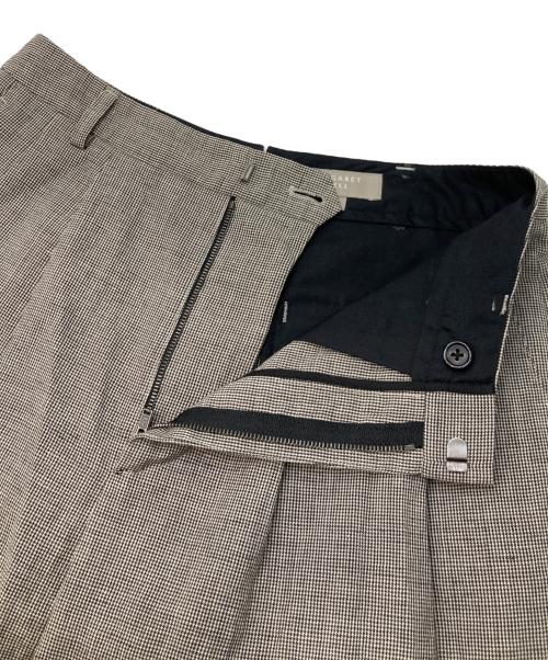 MARGARET HOWELL（マーガレットハウエル）MARGARET HOWELL (マーガレットハウエル) ハーフパンツ グレー サイズ:Ⅱの古着・服飾アイテム