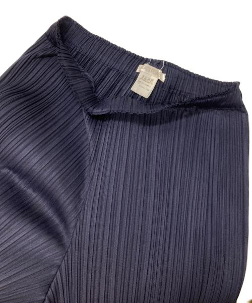 PLEATS PLEASE（プリーツプリーズ）PLEATS PLEASE (プリーツプリーズ) クロップドプリーツパンツ ネイビー サイズ:2の古着・服飾アイテム