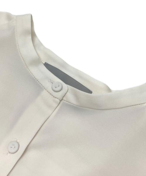 huele museum（ヒューエルミュージアム）huele museum (ヒューエルミュージアム) バックプリーツバンドカラーシャツ ホワイト サイズ:FREEの古着・服飾アイテム