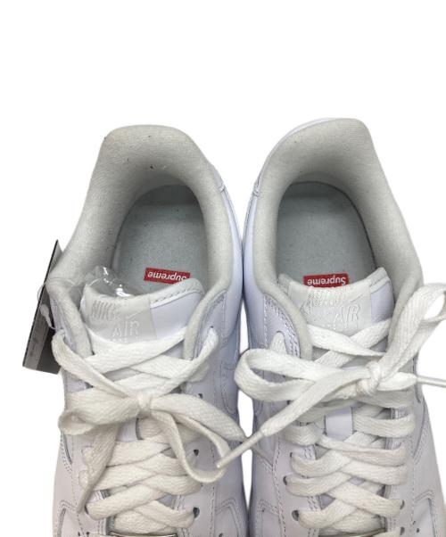 NIKE（ナイキ）NIKE (ナイキ) SUPREME (シュプリーム) AIR FORCE 1 LOW / エアフォース1ロー ホワイト サイズ:26cmの古着・服飾アイテム