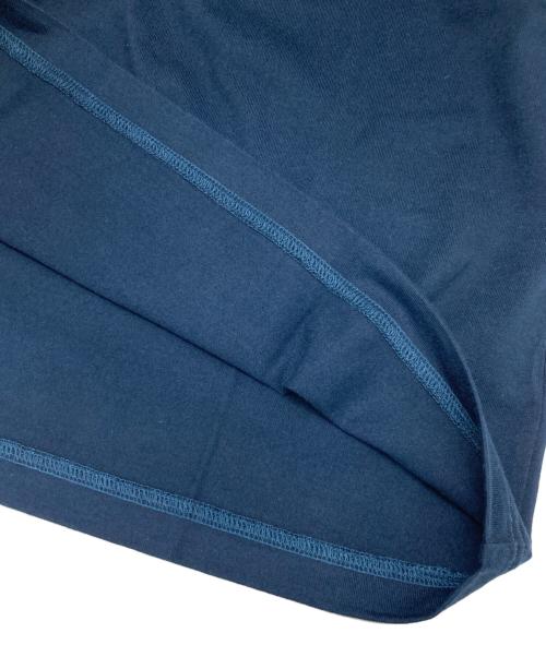 WHITE MOUNTAINEERING（ホワイトマウンテ二アニング）WHITE MOUNTAINEERING (ホワイトマウンテ二アニング) ロングスリーブカットソー ネイビー 未使用品の古着・服飾アイテム