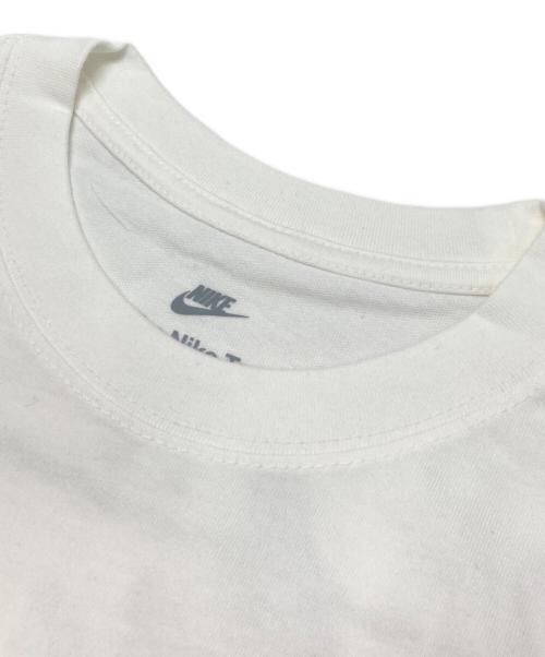 NIKE（ナイキ）NIKE (ナイキ) stussy (ステューシー) ロゴプリントTシャツ ホワイト サイズ:XS 未使用品の古着・服飾アイテム