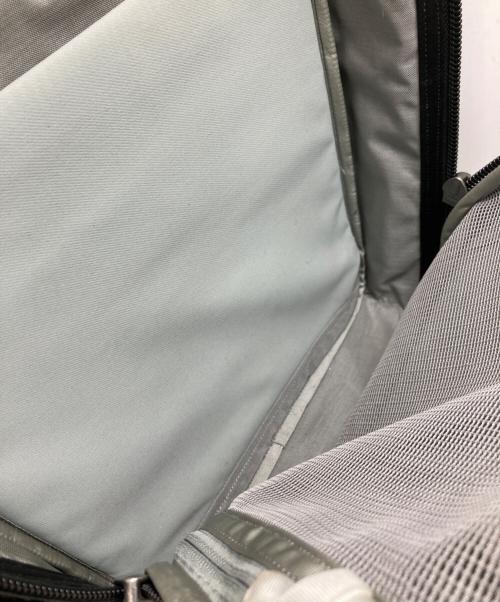 EVERGOODS（エバーグッズ）EVERGOODS (エバーグッズ) Civic Half Zip 22 L Backpac ブラックの古着・服飾アイテム