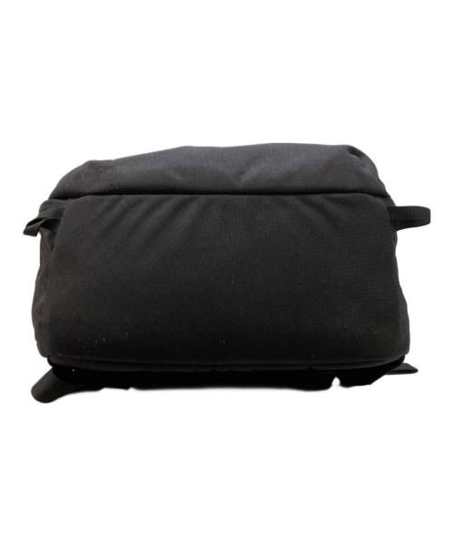 EVERGOODS（エバーグッズ）EVERGOODS (エバーグッズ) Civic Half Zip 22 L Backpac ブラックの古着・服飾アイテム