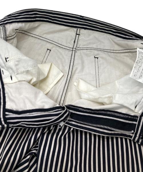 COMME des GARCONS HOMME PLUS（コムデギャルソンオムプリュス）COMME des GARCONS HOMME PLUS (コムデギャルソンオムプリュス) ストライプパンツ ホワイト×ブラック サイズ:Sの古着・服飾アイテム