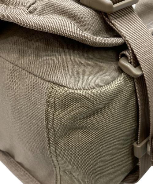 PORTER（ポーター）PORTER (ポーター) KLUNKERZ メッセンジャーバッグ ベージュの古着・服飾アイテム