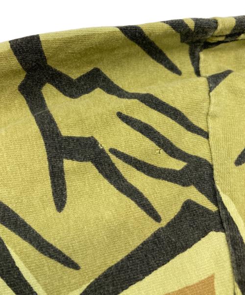 PREDATOR CAMOUFLAGE（プレデター カモフラージュ）PREDATOR CAMOUFLAGE (プレデター カモフラージュ) プレデターカモロングスリーブカットソー ブラウン サイズ:XXLの古着・服飾アイテム