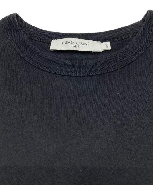 maison kitsune（メゾンキツネ）maison kitsune (メゾンキツネ) グレーフォクスヘッドロゴTシャツ ブラック サイズ:XXSの古着・服飾アイテム