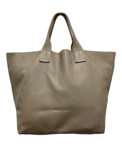 IACUCCI（イアクッチ）IACUCCI (イアクッチ) OPERA ベージュの古着・服飾アイテム