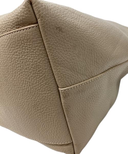 IACUCCI（イアクッチ）IACUCCI (イアクッチ) OPERA ベージュの古着・服飾アイテム