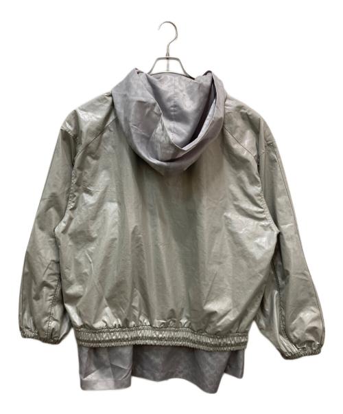COACH（コーチ）COACH (コーチ) Matin Kim (マーティン・キム) レイヤードコーティングフーディージャンパー グレー サイズ:FREE 未使用品の古着・服飾アイテム