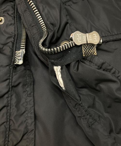 GUCCI（グッチ）GUCCI (グッチ) ダウンジャケット ブラック サイズ:46の古着・服飾アイテム