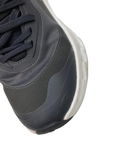 on（オン）on (オン) LOEWE (ロエベ) Running Cloudtilt 2 / ランニングクラウドティルト　2 ブラック サイズ:22cmの古着・服飾アイテム